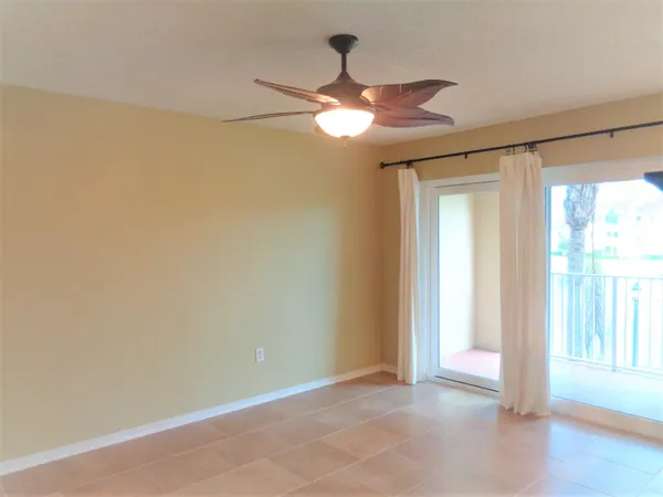 $1,500 | 1650 North 42ND Circle, Unit 206, Vero Beach, FL 32967