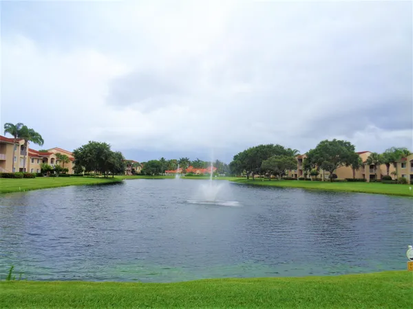 $1,500 | 1650 North 42ND Circle, Unit 206, Vero Beach, FL 32967