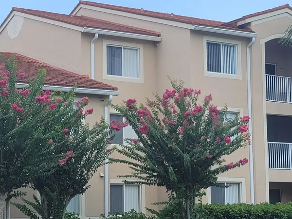 $1,500 | 1650 North 42ND Circle, Unit 206, Vero Beach, FL 32967
