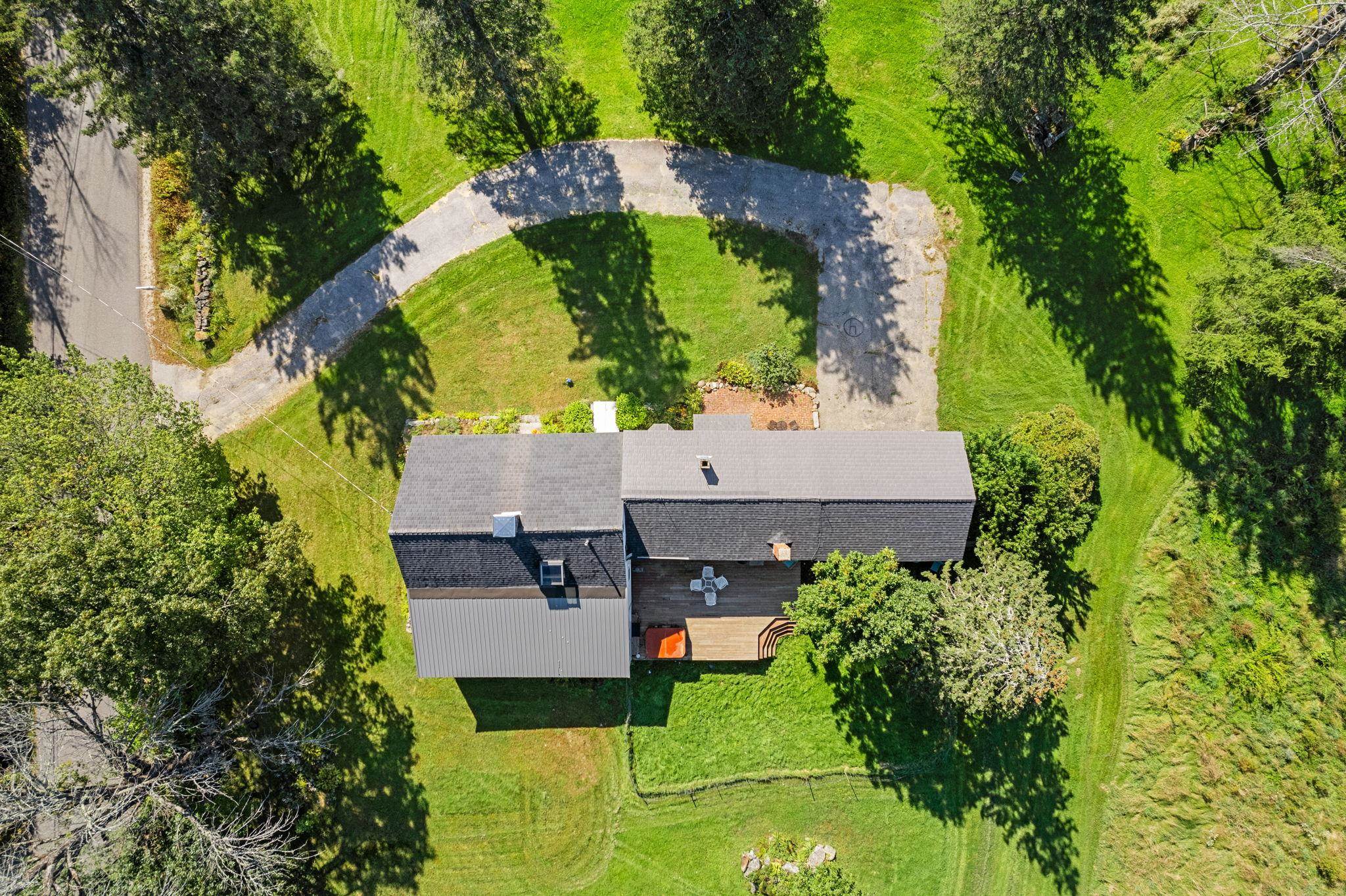 239 Thorndike Road Weare, NH 03281 - Photo 31 of 39 Gallery Image 31
