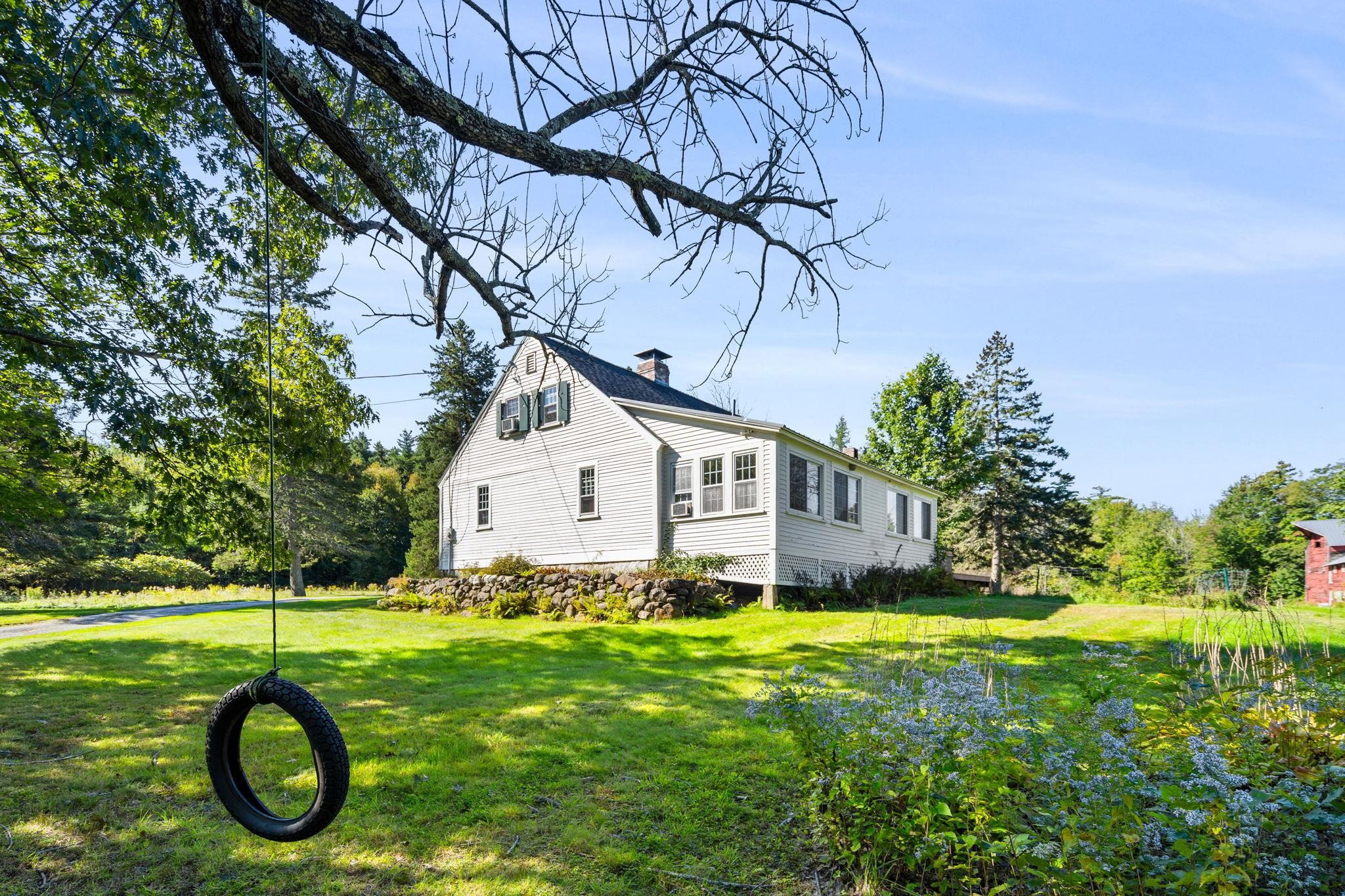 239 Thorndike Road Weare, NH 03281 - Photo 34 of 39 Gallery Image 34