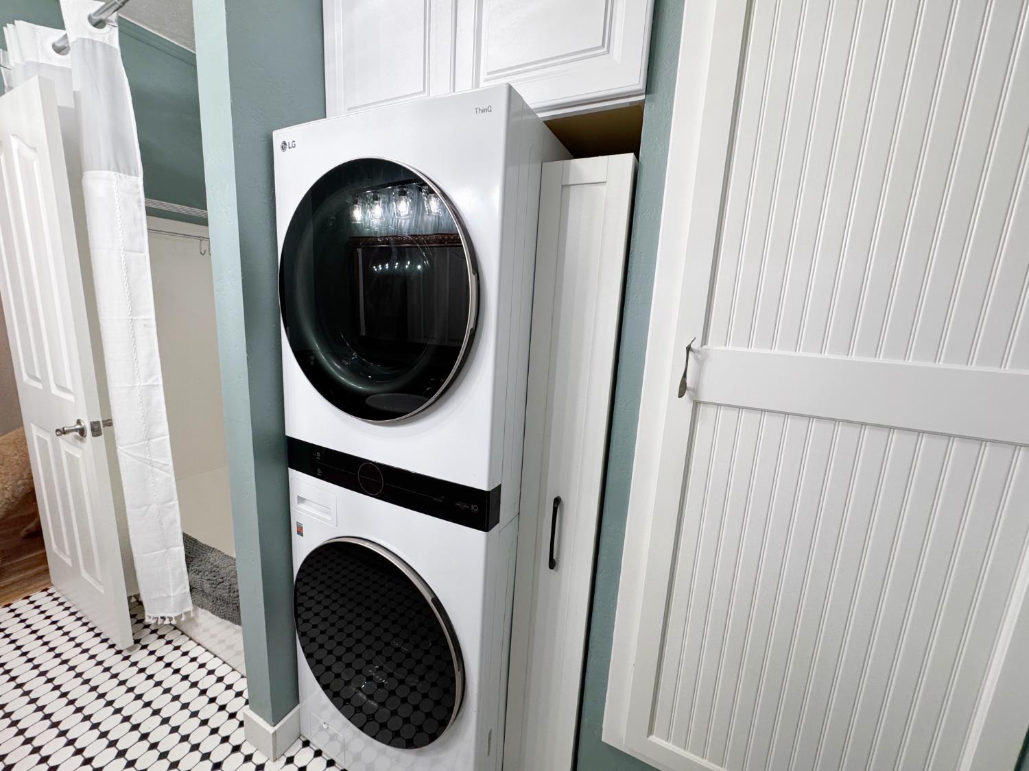 16878 Pasquale Road Nevada City, CA 95959 - Photo 26 of 36 a close view of a utility room with dryer and washer