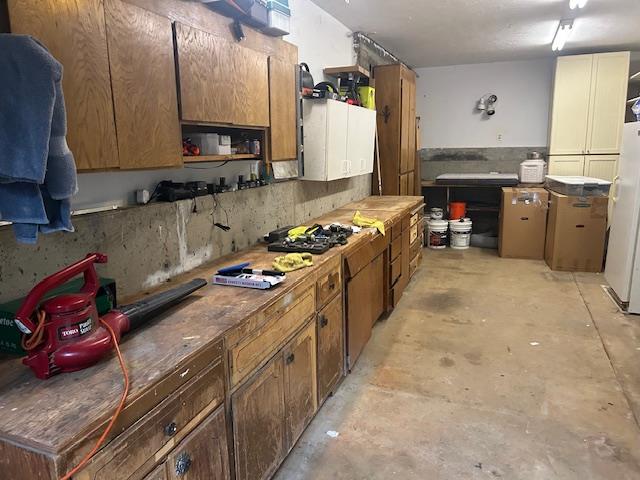 16878 Pasquale Road Nevada City, CA 95959 - Photo 33 of 36 a kitchen with stainless steel appliances granite countertop a stove a sink and a microwave
