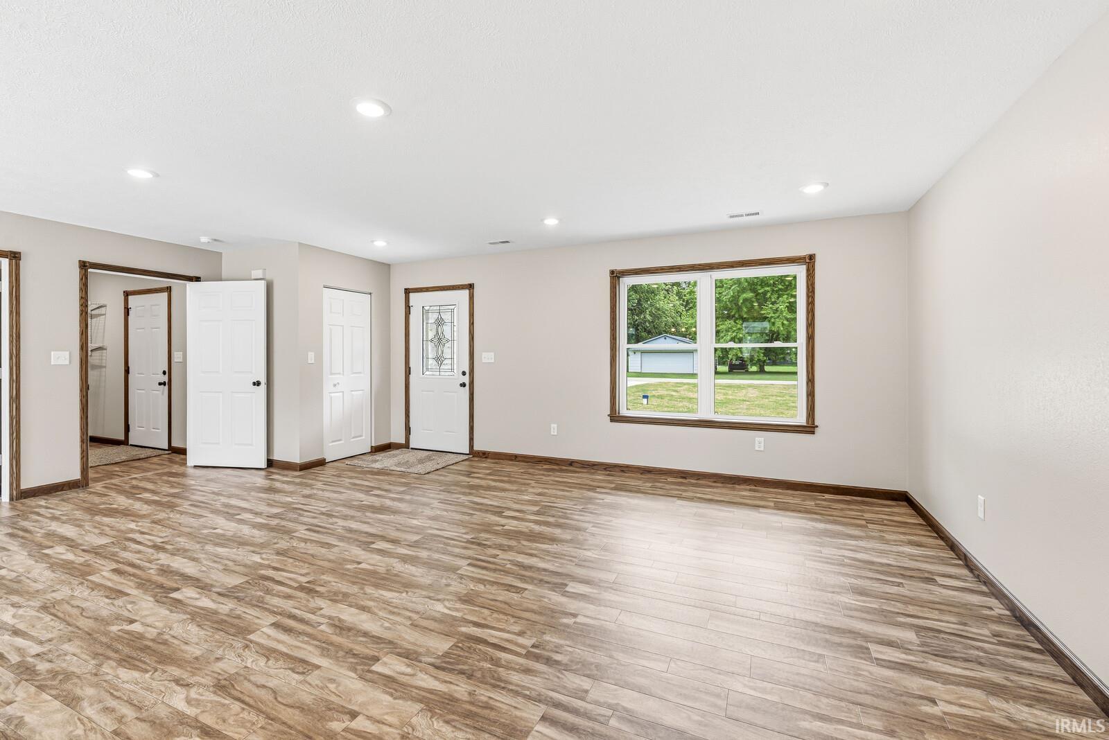 59561 Rosedale Avenue Elkhart, IN 46517 - Photo 10 of 25