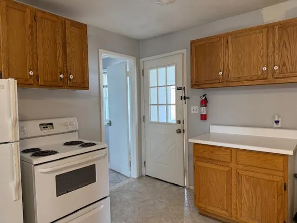 $219,000 | 840 Superior Boulevard, Wyandotte, MI 48192