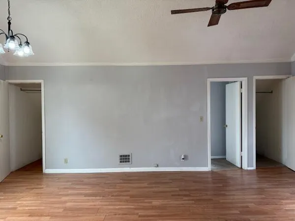 $219,000 | 840 Superior Boulevard, Wyandotte, MI 48192