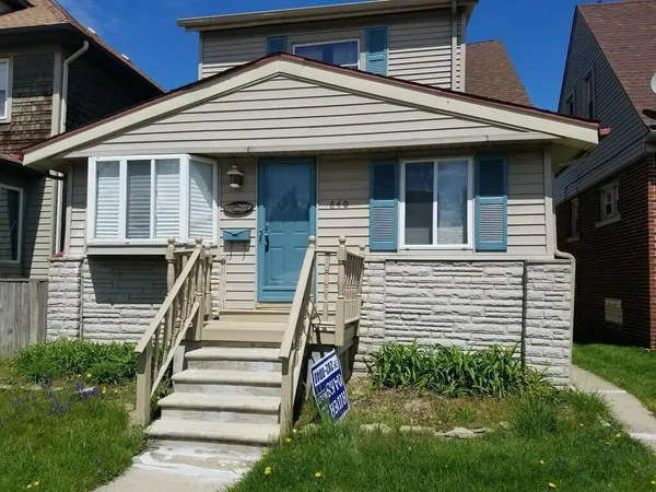 $219,000 | 840 Superior Boulevard, Wyandotte, MI 48192