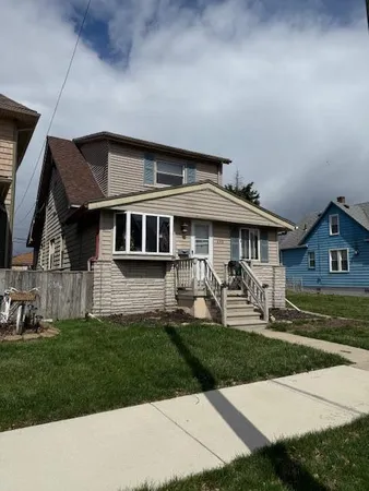 $219,000 | 840 Superior Boulevard, Wyandotte, MI 48192