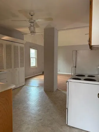 $219,000 | 840 Superior Boulevard, Wyandotte, MI 48192