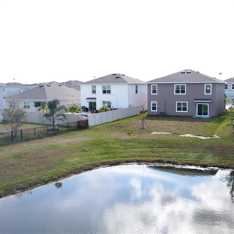 31375 Penny Surf Loop Wesley Chapel, FL 33545 - Photo 4 of 54
