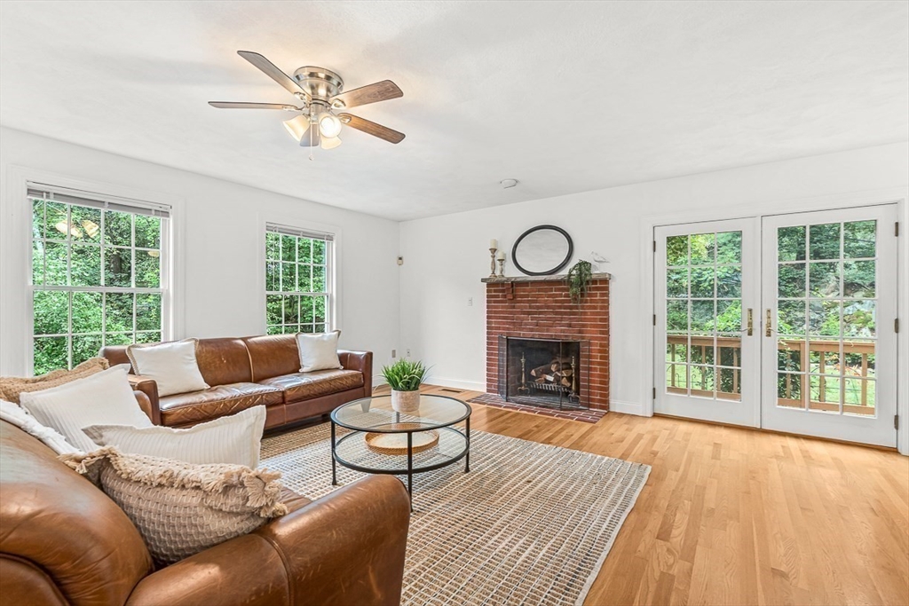 276 High Street Winchester, MA 01890 - Photo 9 of 38