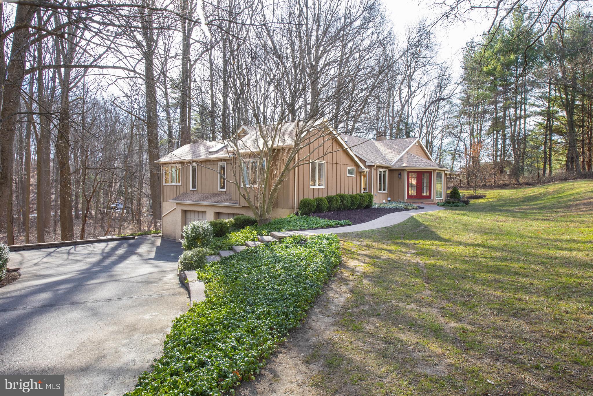 339 High Ridge Road Chadds Ford, PA 19317 - Photo 2 of 28 Private Drive Leads to Oversized Garage