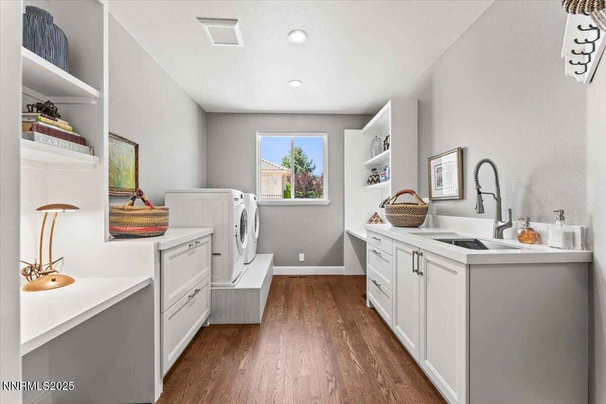 346 Wolf Run Court Reno, NV 89511 - Photo 33 of 56 8 b