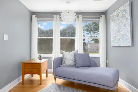 $2,295,000 | 5 Maloney Lane, Middletown, RI 02842