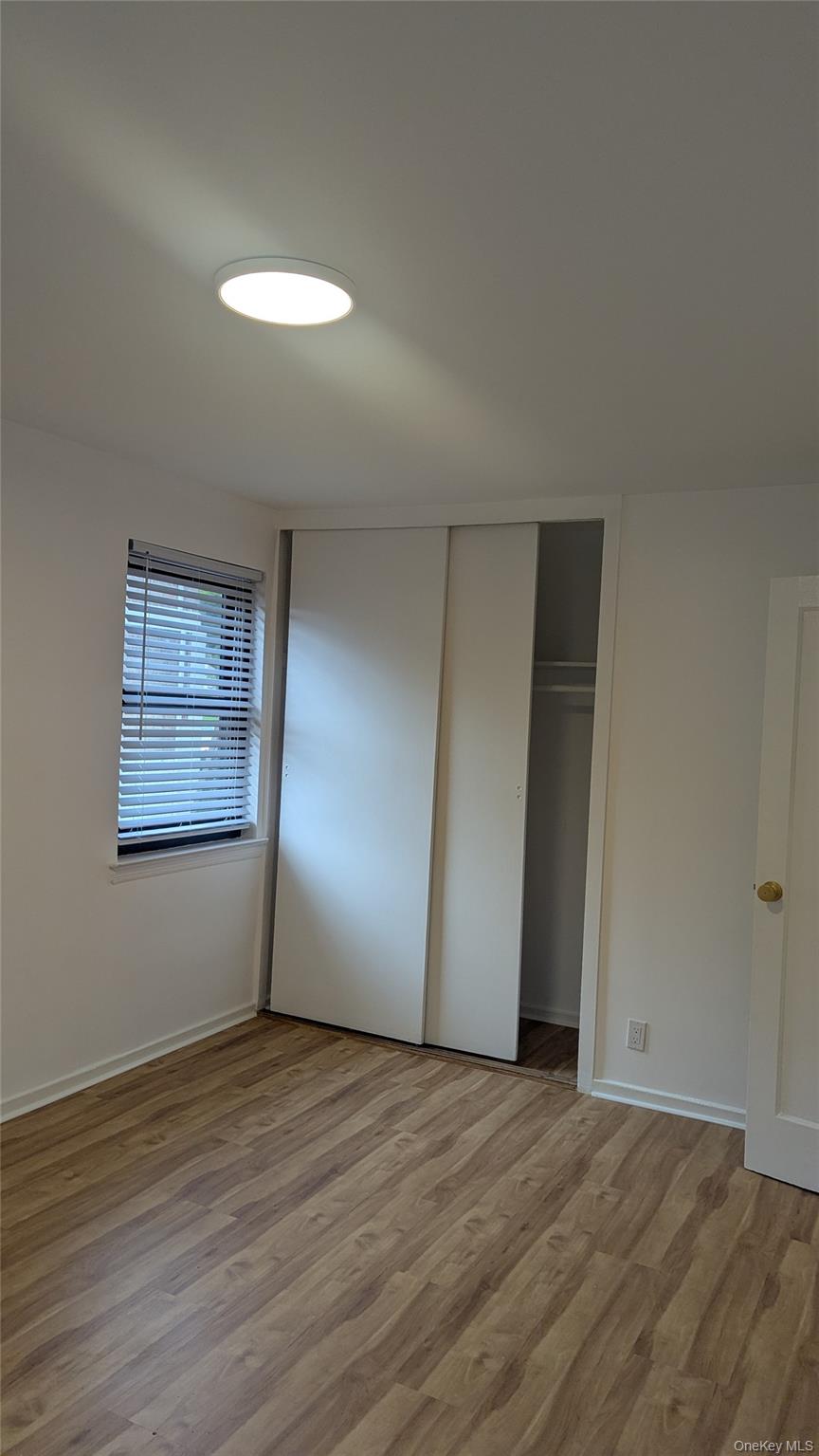 4 West Mill Drive, Unit 2F Great Neck, NY 11021 - Photo 5 of 10