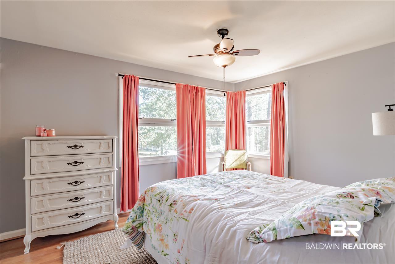 407 Thornton Place Mobile, AL 36609 - Photo 16 of 25