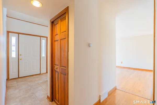 $4,000 | 9 Pleasant Street, Bethel, CT 06801