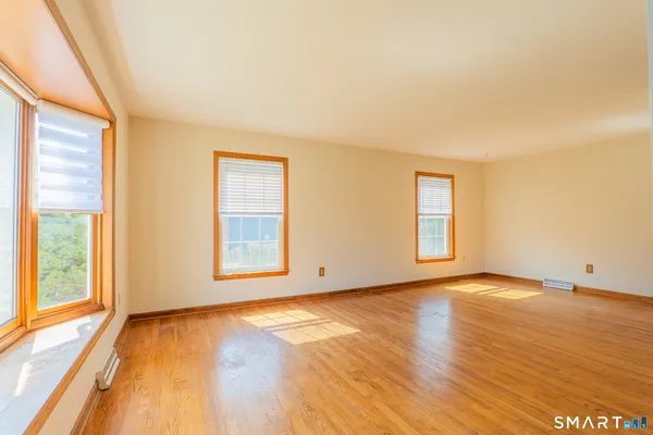 $4,000 | 9 Pleasant Street, Bethel, CT 06801