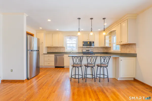 $4,000 | 9 Pleasant Street, Bethel, CT 06801