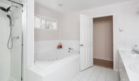 2784 Deerfield Road, Sag Harbor, NY 11963