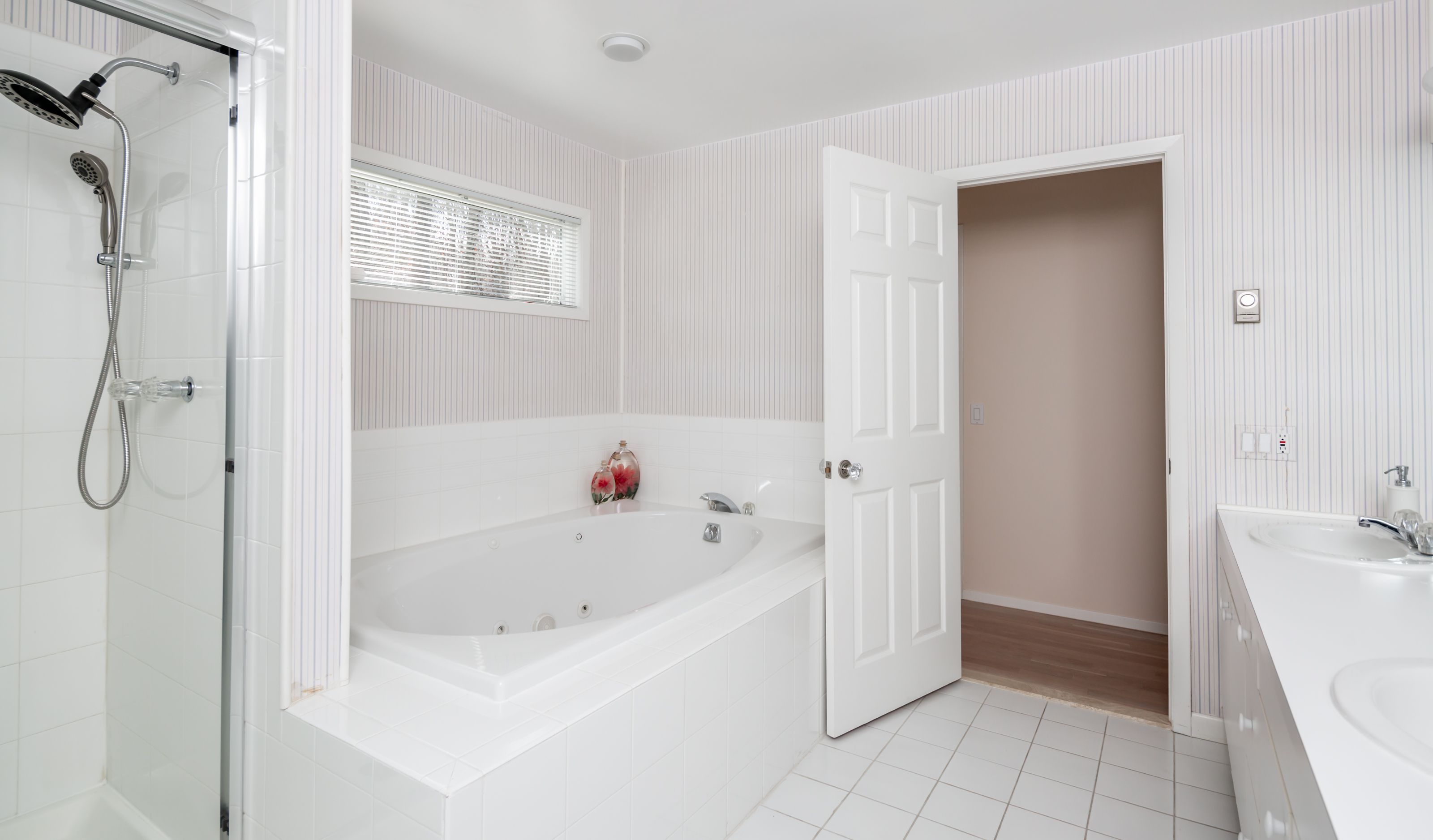 2784 Deerfield Road Sag Harbor, NY 11963 - Photo 9 of 18