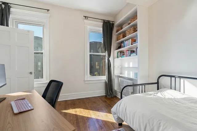 $450,000 | 2349 North Cleveland Avenue, Unit 3S, Chicago, IL 60614