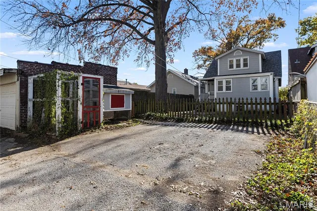 $200,000 | 5315 Blow Street, St. Louis, MO 63109