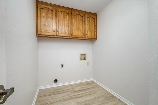 $475,000 | 7401 Windcrest Court North, North Richland Hills, TX 76182