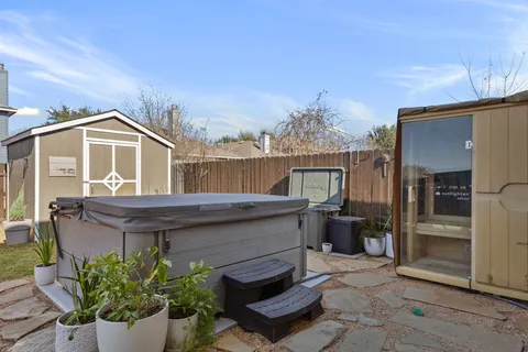 $425,000 | 7400 South Glenn Street, Austin, TX 78744