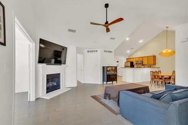 $425,000 | 2601 Marsh Lane, Unit 84, Plano, TX 75093