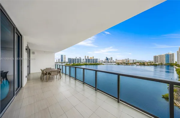 $1,699,000 | 3300 Northeast 188th Street, Unit 812, Aventura, FL 33180