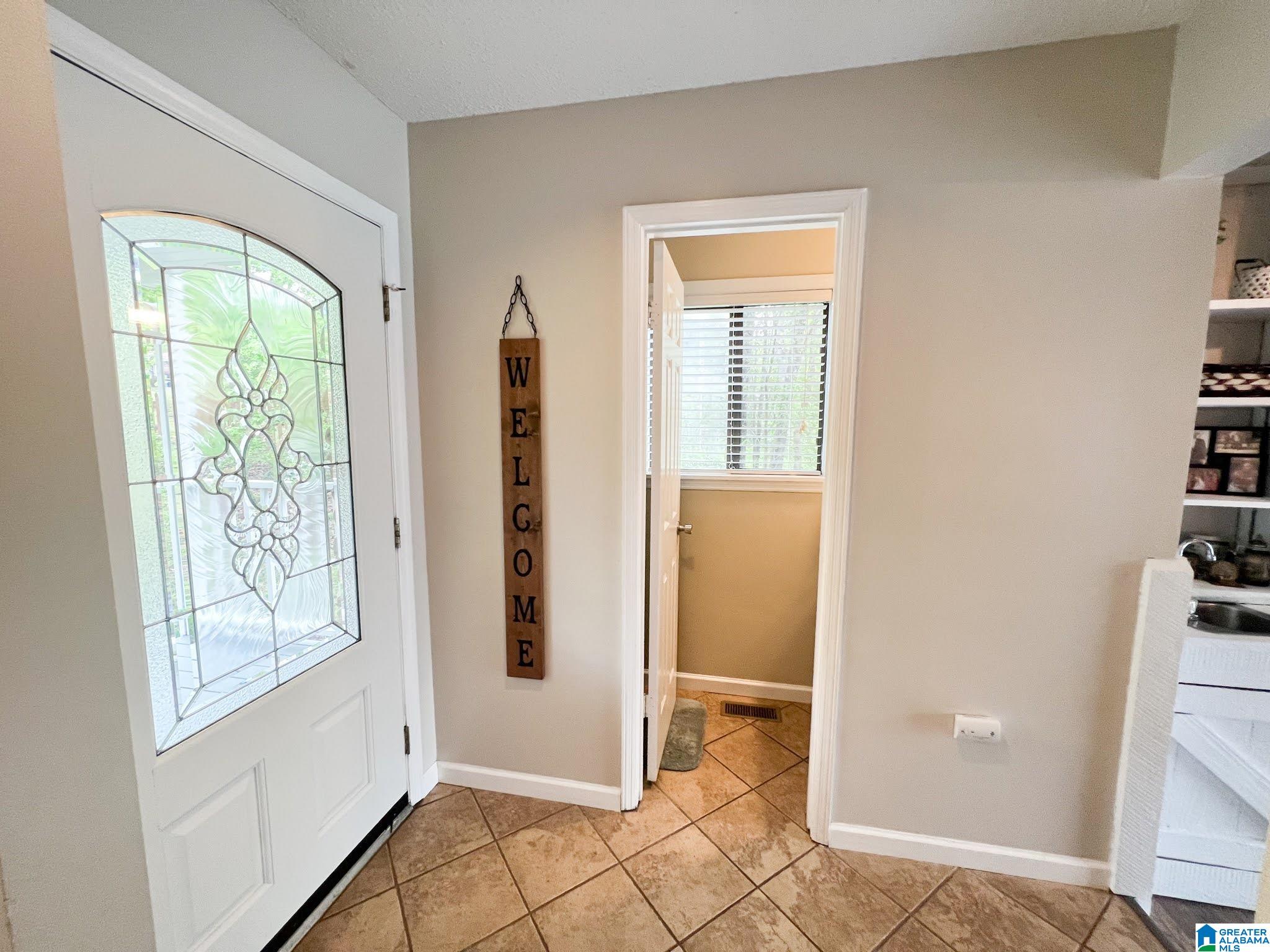 1303 Andover Way Jacksonville, AL 36265 - Photo 4 of 32