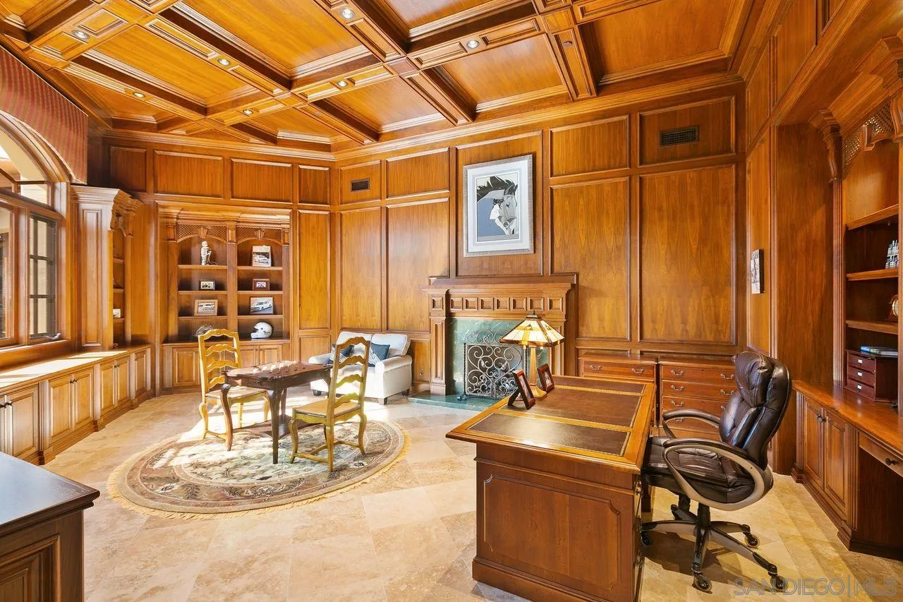 6658 Niemann Ranch Road Rancho Santa Fe, CA 92067 - Photo 12 of 35 a room with musical instruments