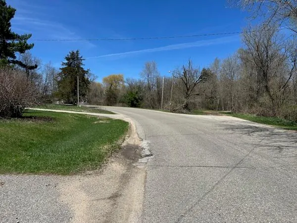 $179,900 | 271 McLaren Lake Road, Hesperia, MI 49421