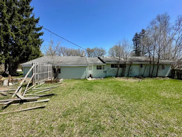$179,900 | 271 McLaren Lake Road, Hesperia, MI 49421