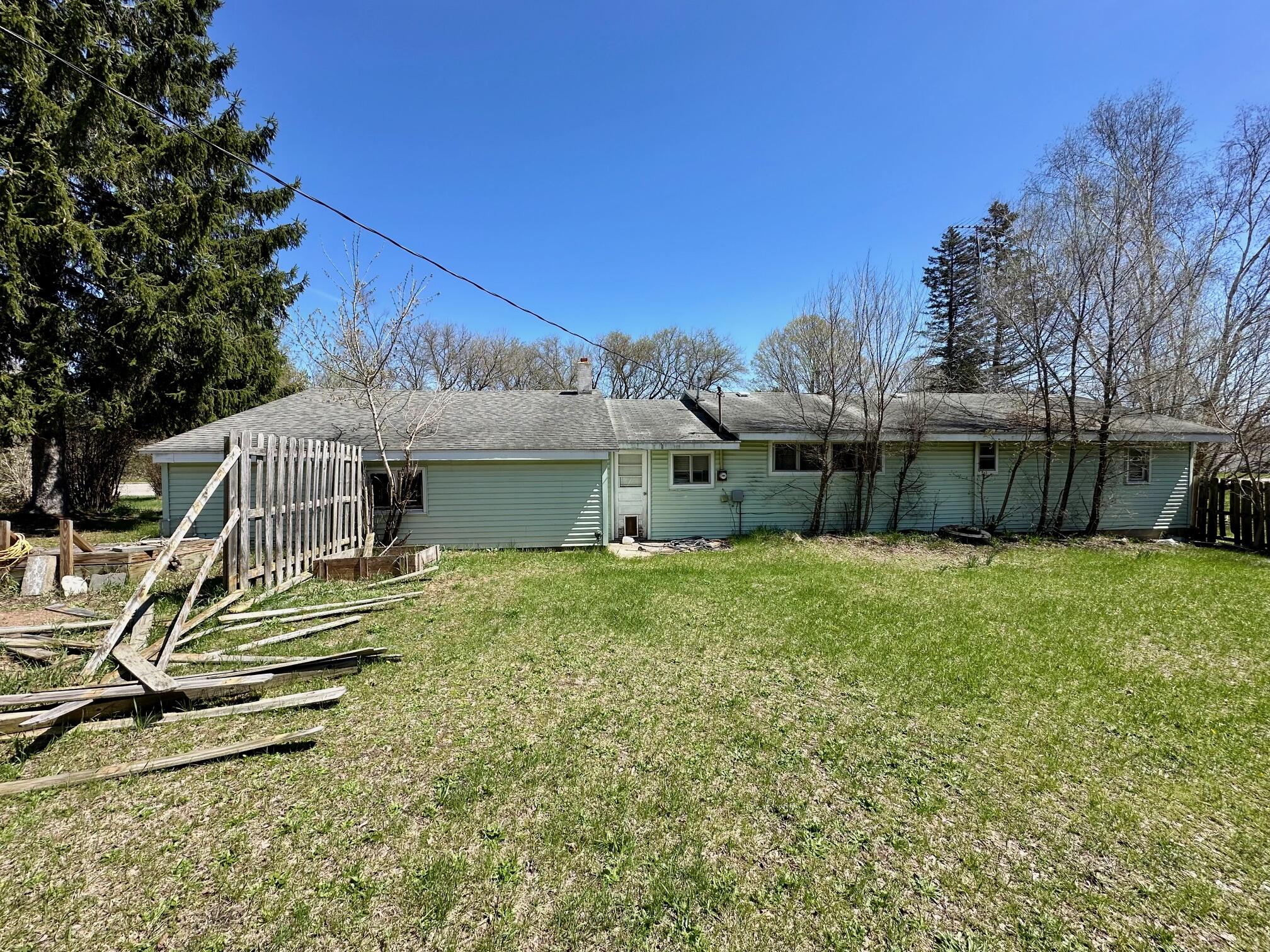 271 McLaren Lake Road Hesperia, MI 49421 - Photo 2 of 14 271McLarenLakeRd-Rear