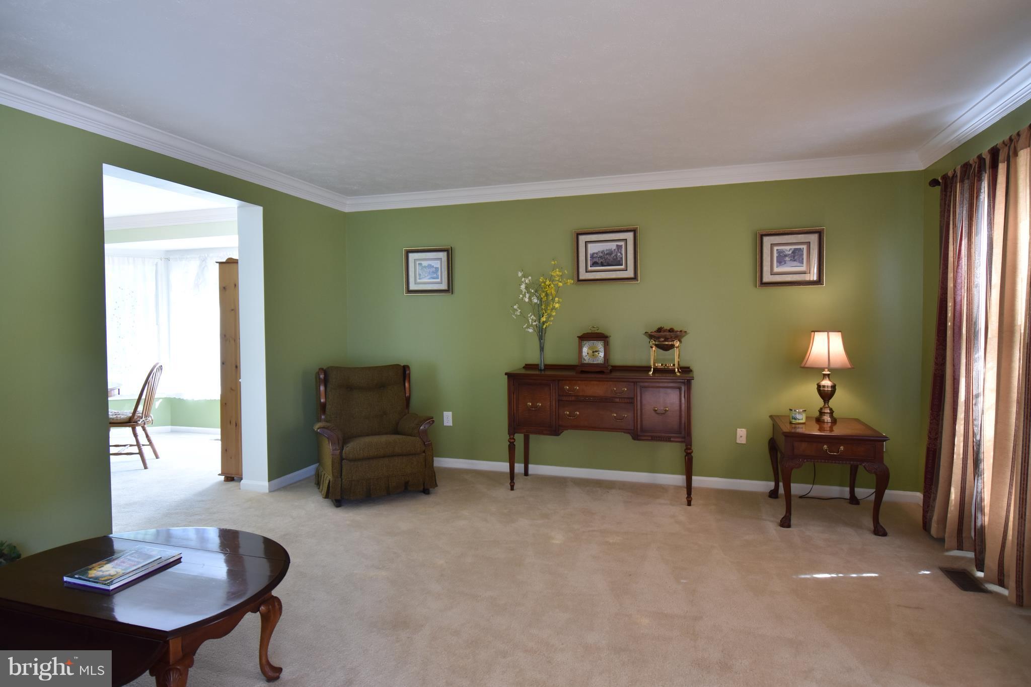 1013 Mariner Road Joppa, MD 21085 - Photo 5 of 29 Living Room