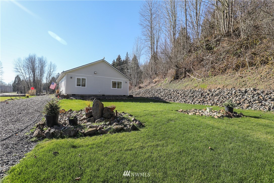 105 Cook Ferry Road Castle Rock, WA 98611 - Photo 23 of 24 Gallery Image 23