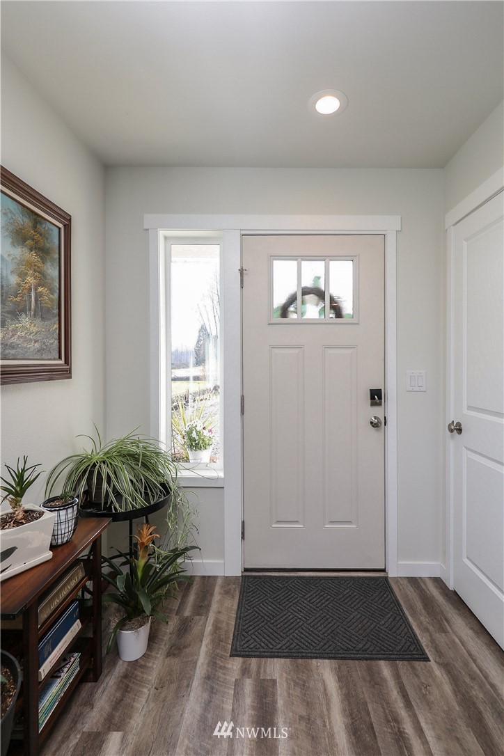 105 Cook Ferry Road Castle Rock, WA 98611 - Photo 3 of 24 Gallery Image 3