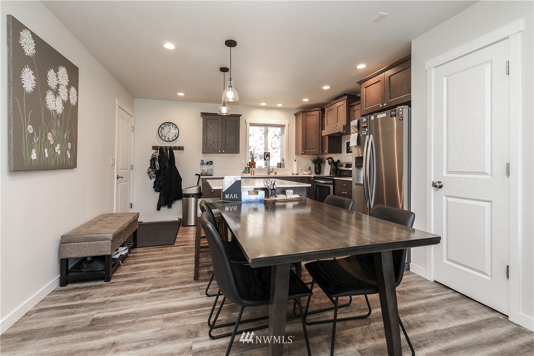 105 Cook Ferry Road Castle Rock, WA 98611 - Photo 7 of 24 Gallery Image 7
