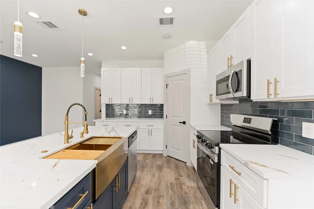 $1,750 | 113 Gans Street, Unit B, Houston, TX 77029