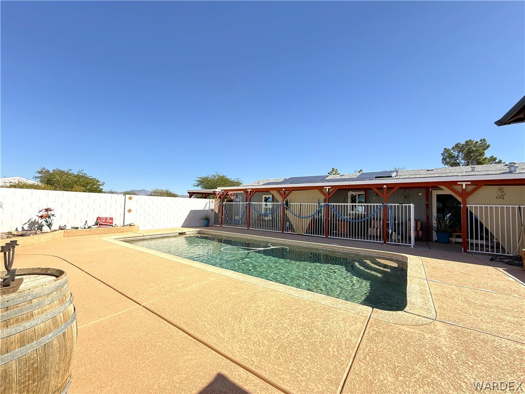 3661 Gila Road Golden Valley, AZ 86413 - Photo 27 of 39 Pool