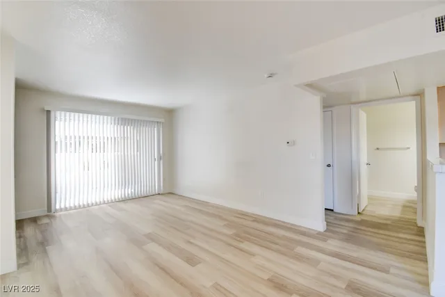 $1,550 | 1908 High Valley Court, Unit 105, Las Vegas, NV 89128