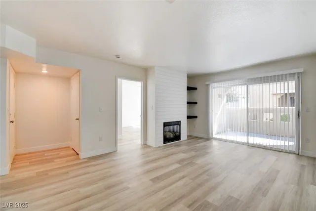 $1,550 | 1908 High Valley Court, Unit 105, Las Vegas, NV 89128