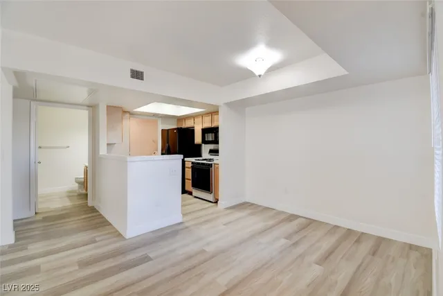 $1,550 | 1908 High Valley Court, Unit 105, Las Vegas, NV 89128
