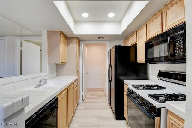 $1,550 | 1908 High Valley Court, Unit 105, Las Vegas, NV 89128