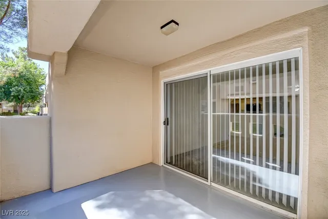 $1,550 | 1908 High Valley Court, Unit 105, Las Vegas, NV 89128