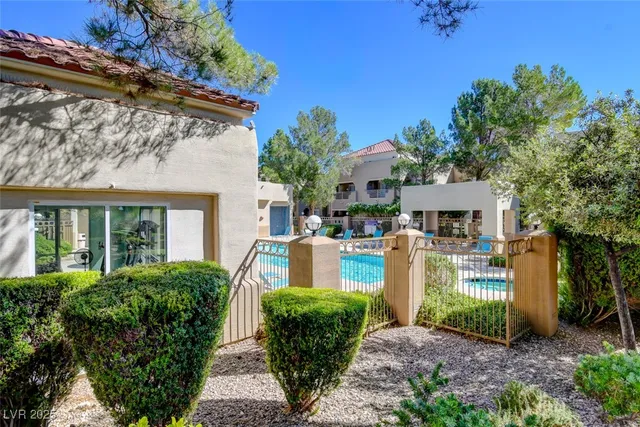 $1,550 | 1908 High Valley Court, Unit 105, Las Vegas, NV 89128