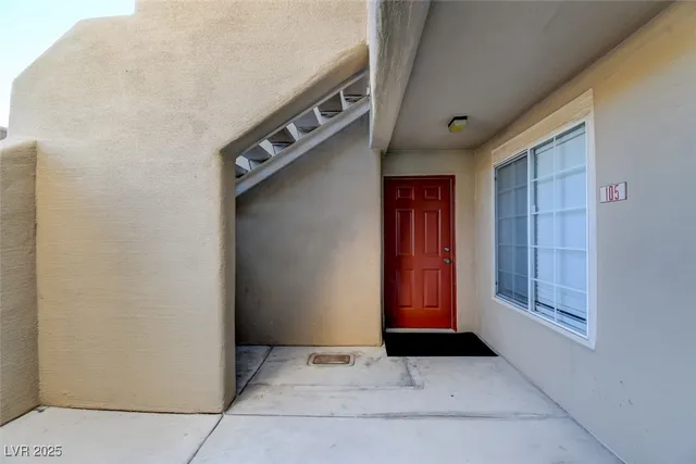 $1,550 | 1908 High Valley Court, Unit 105, Las Vegas, NV 89128