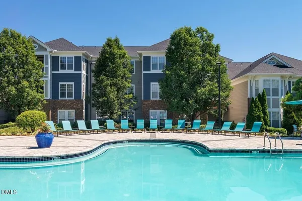 $1,847 | 100 Village Crossing Drive, Unit 2BR, Chapel Hill, NC 27517